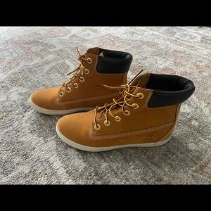 Women’s Timbs